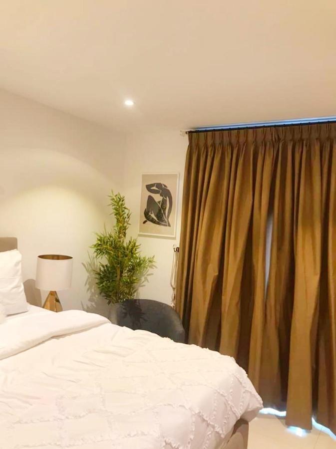 Splendid Apartments @ The Lennox Accra Exteriör bild